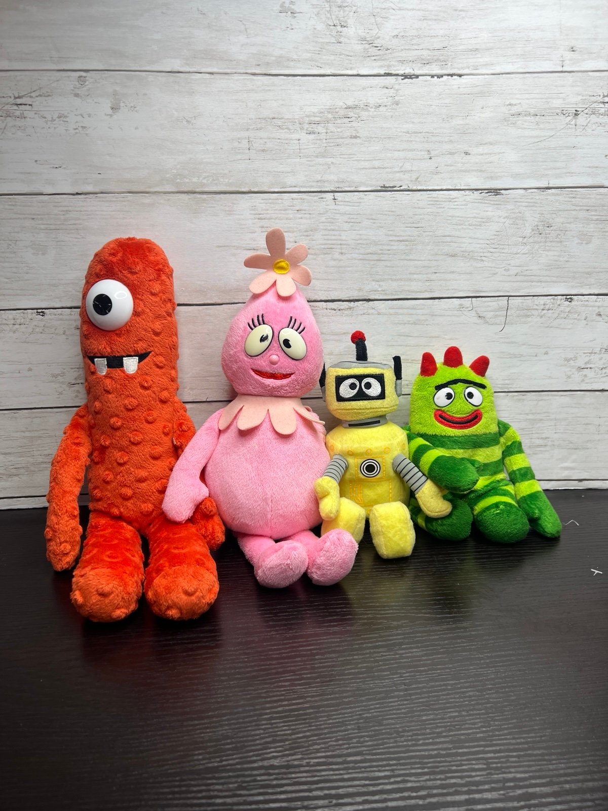 Yo Gabba Gabba TY Beanies Lot Of 4 Plex, Muno, Brobee, Foofa