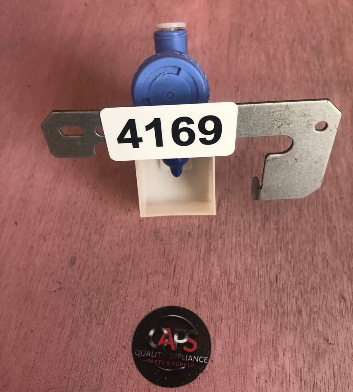 GE Refrigerator Icemaker Water Valve Part#WR57X10033 RIV-11AE-2 Pre owned Sel
