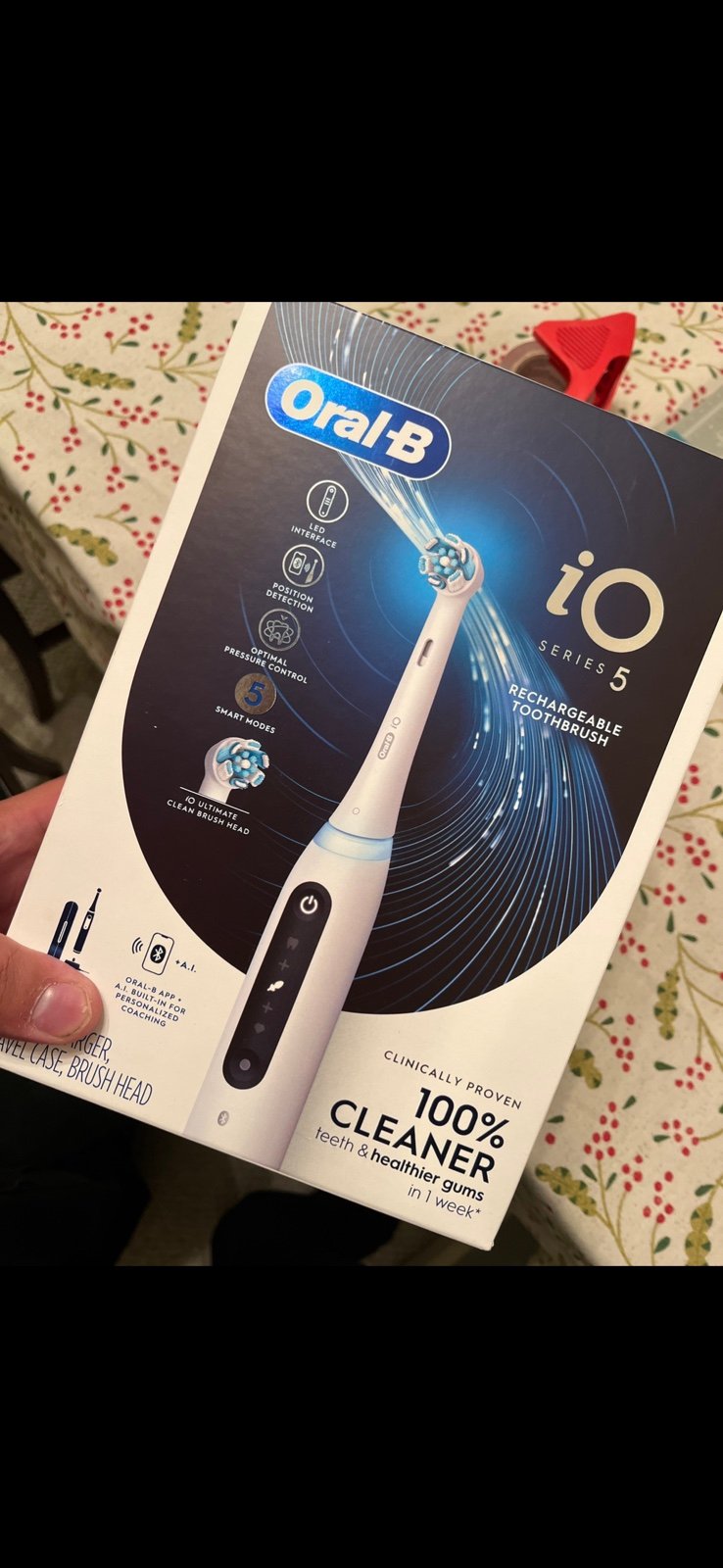 ORAL B iO SERIES 5 WHITE RECHARGEABLE ELECTRIC TOOTHBRUSH BRAND NEW RETAIL 130