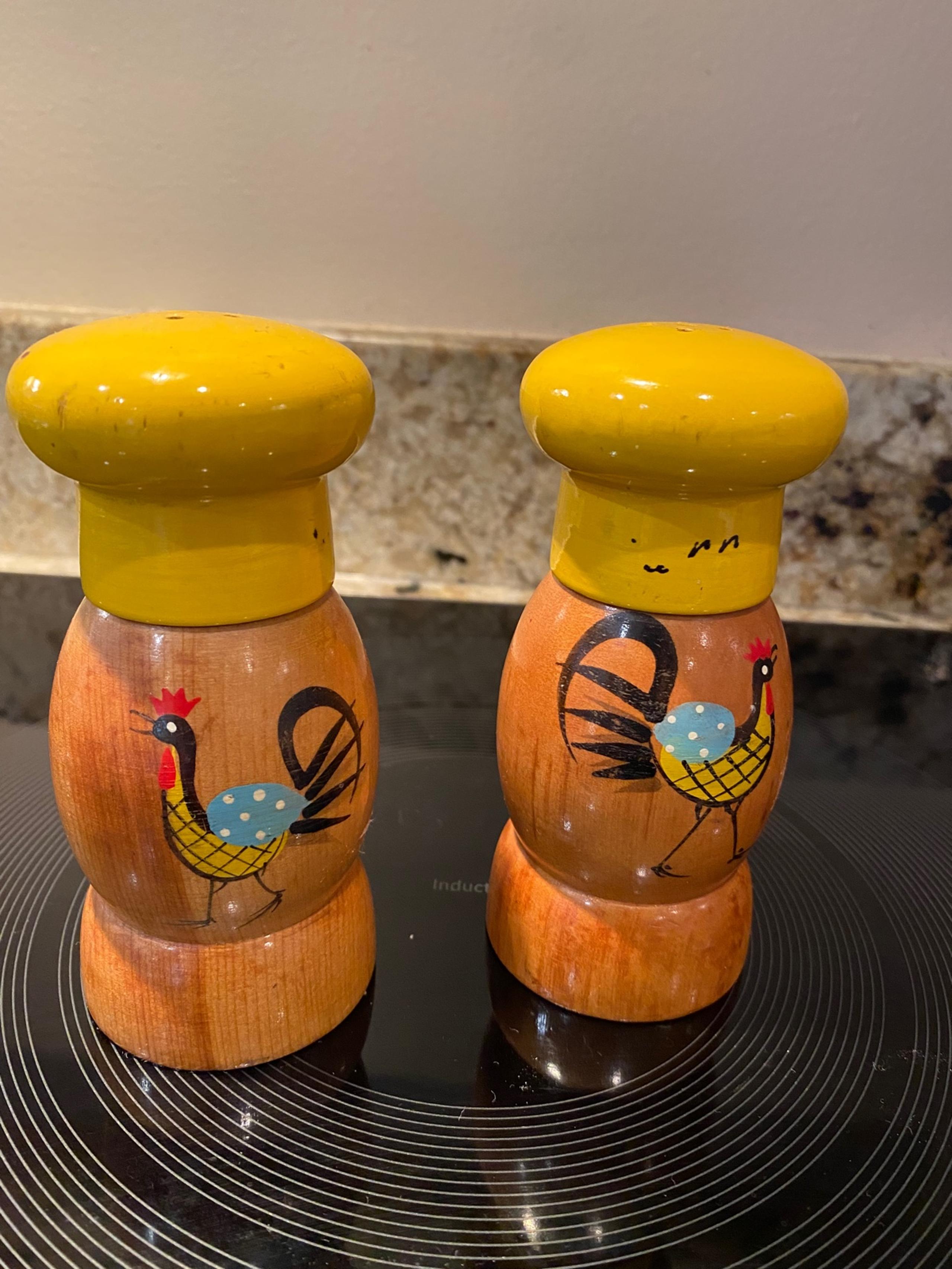 Vintage hand painted mid century wood rooster salt and pepper shaker - yellow!