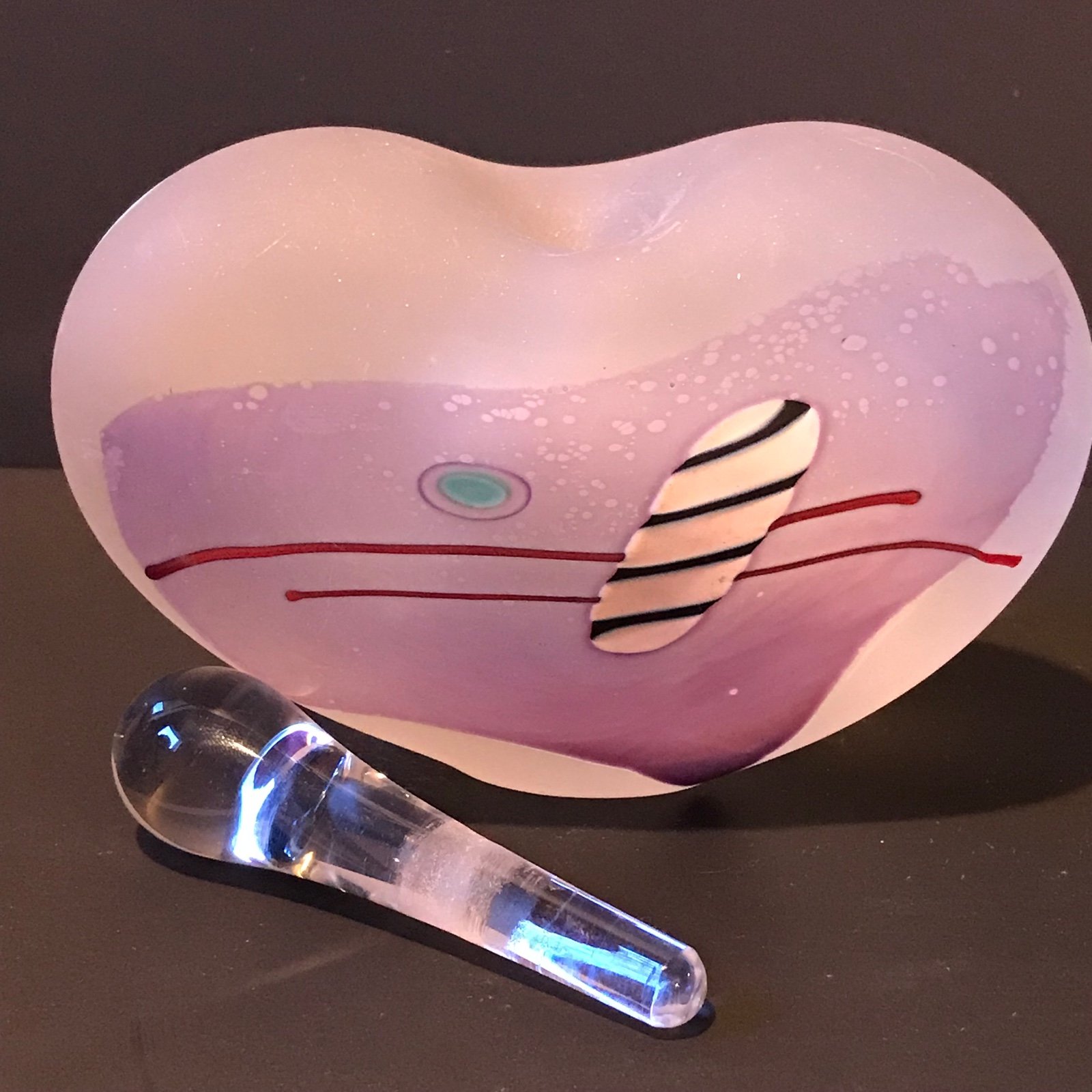 Vintage James Wilbat Frosted Elongated Perfume Bottle Heart Shape 1991 signed - detail