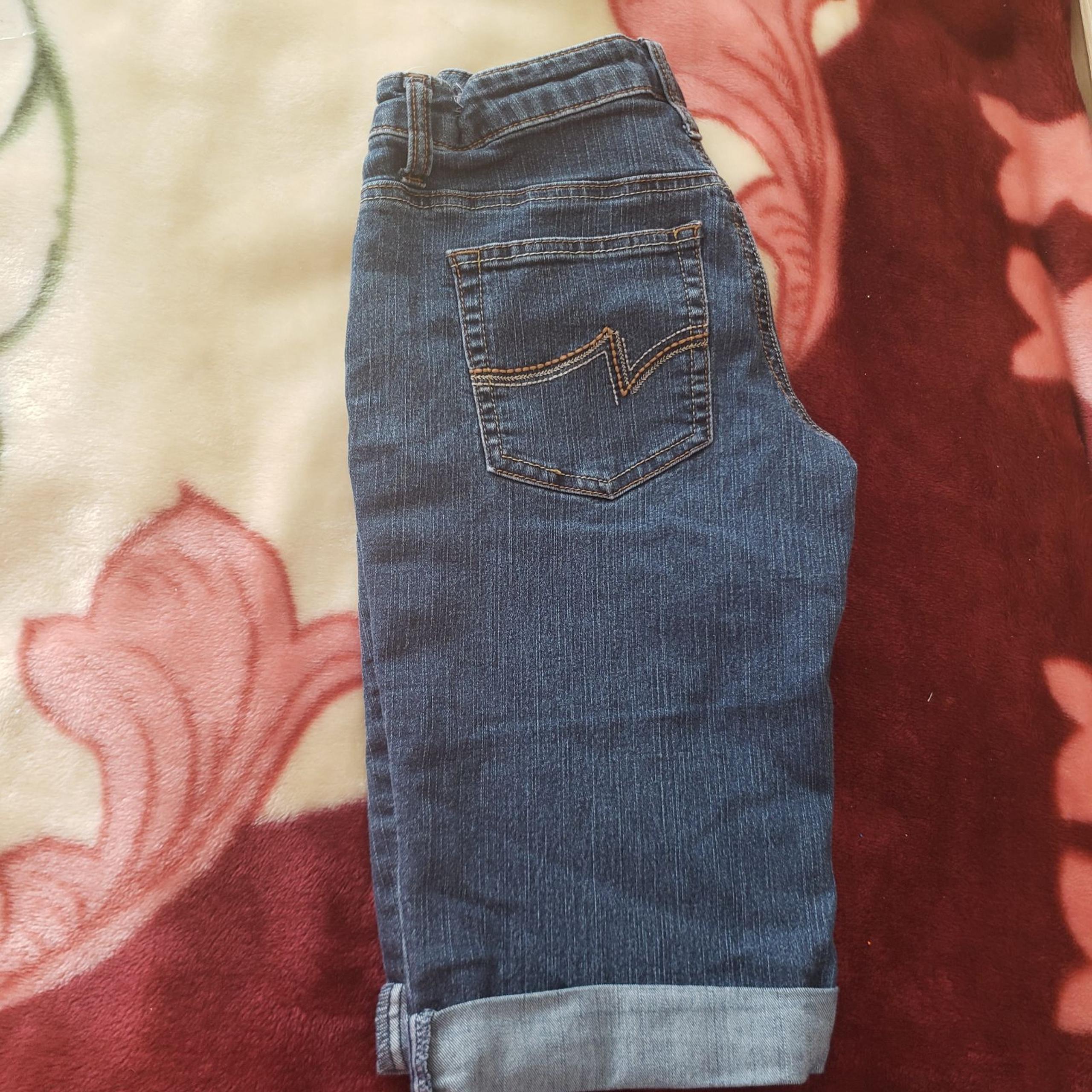 Merona Crop Size 2R Jean shorts