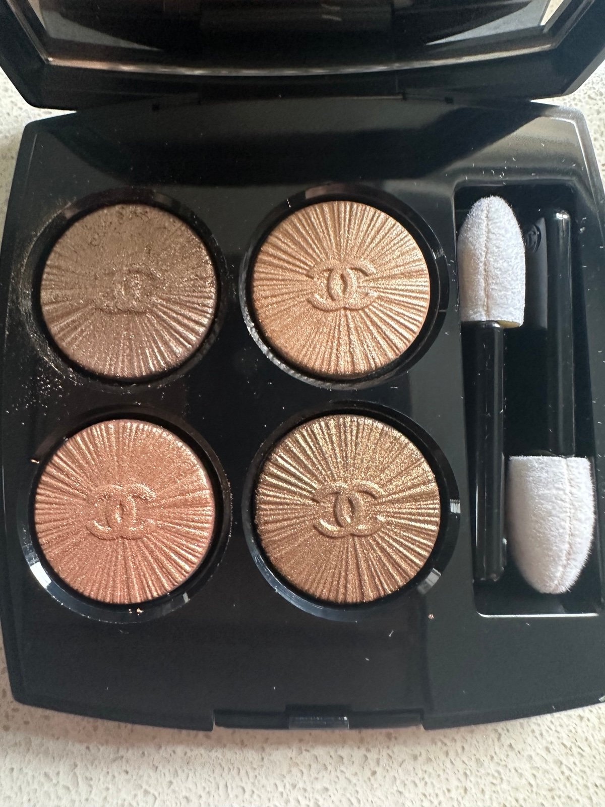 Chanel eyeshadow 747 MEDITERRANEEN