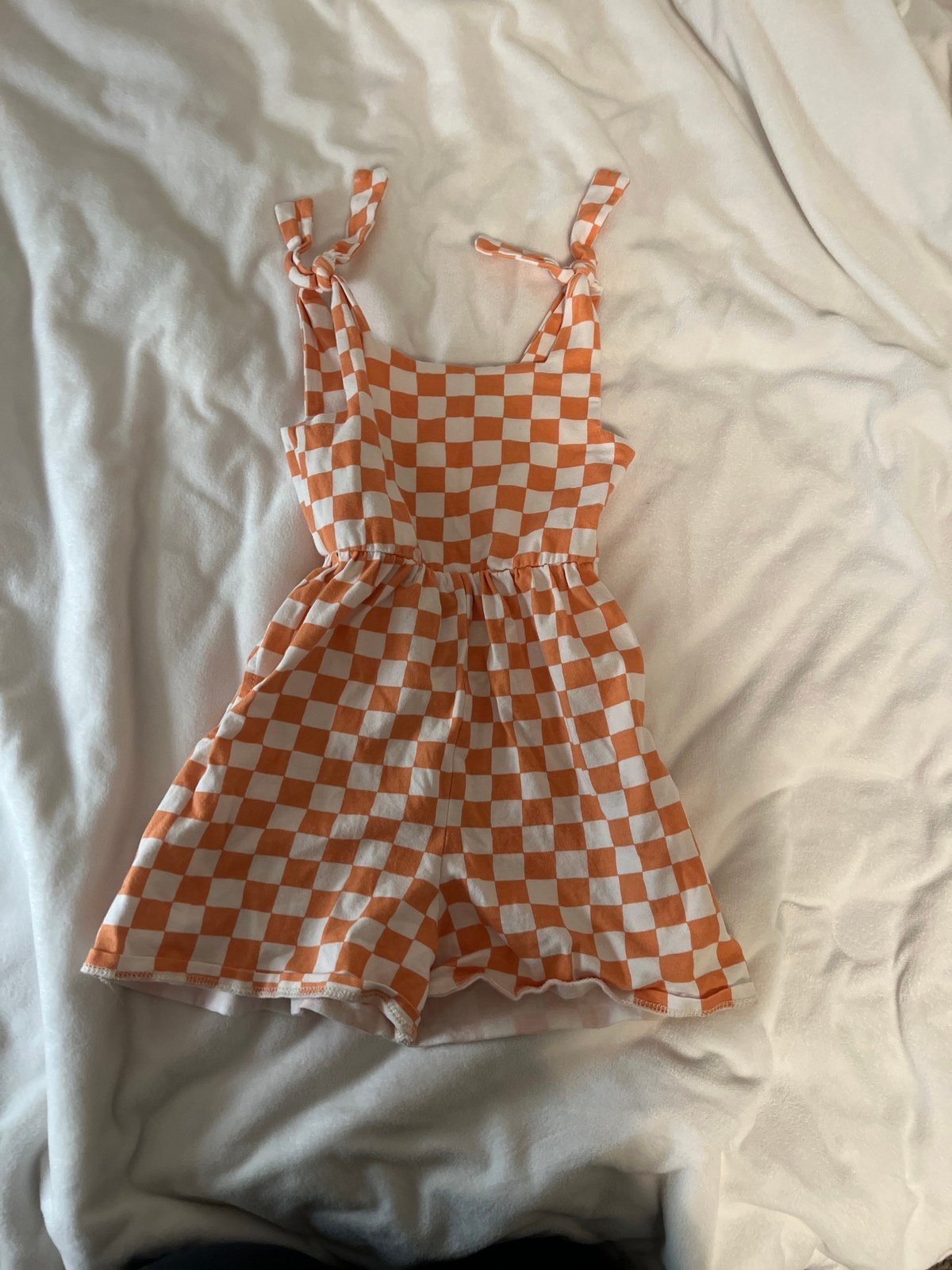 Remie girl romper 5t but runs small.