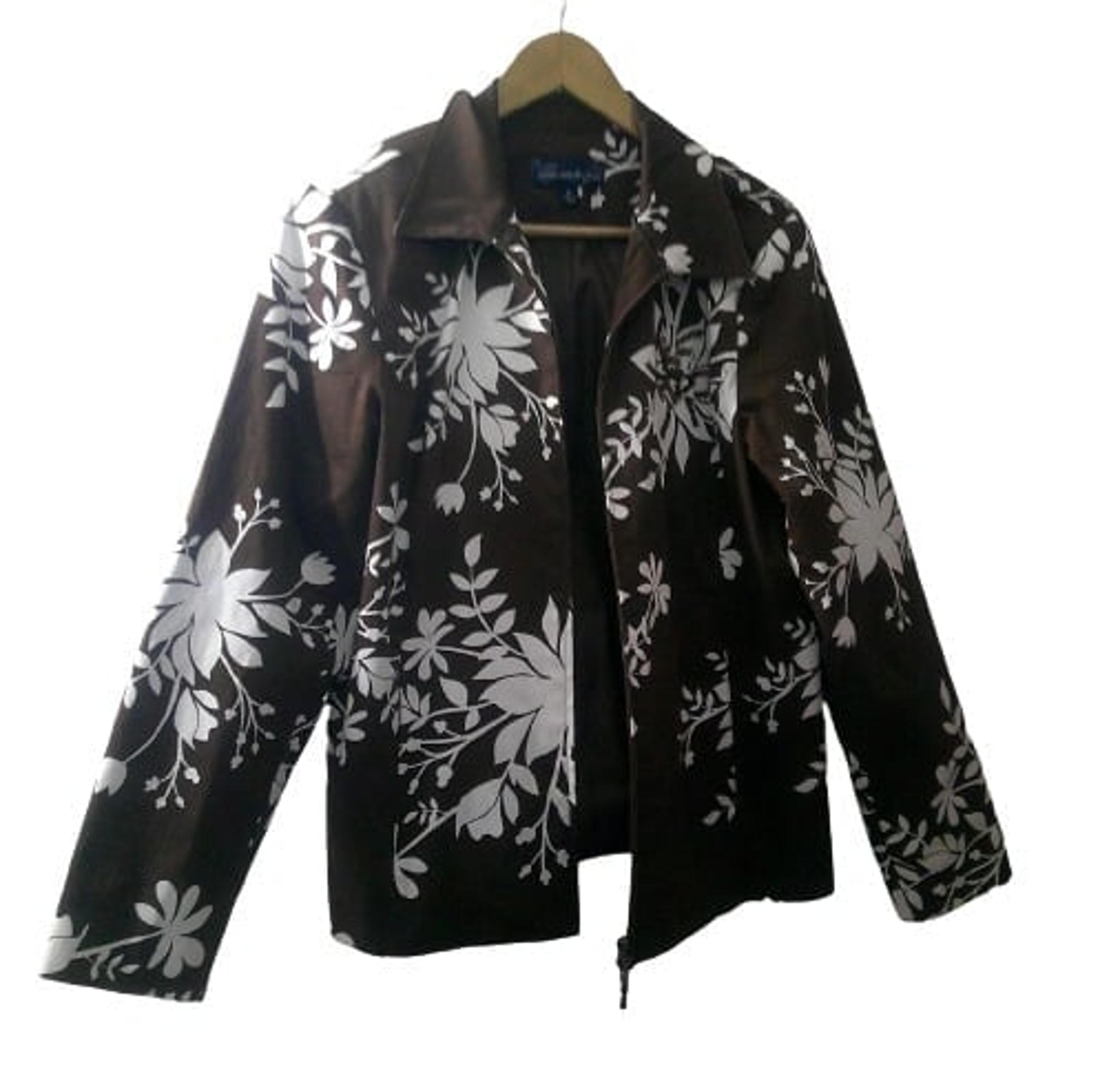 SUSAN GRAVER style QVC Brown White Beaded Floral Full Zip Size Med.