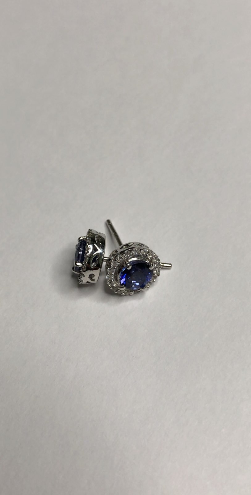 Sterling silver natural tanzanite earri