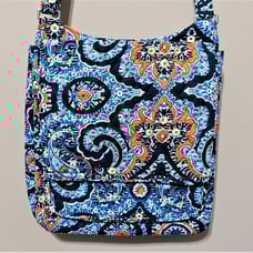 Vera Bradley messenger hipster blue medallion floral shoulder crossbody bag purs