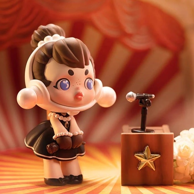 POP MART Skullpanda Action! Cut! Series - Rising Star - LIKE NEW