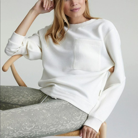 NEW Varley Hewitt Top in Cloud Dancer, Size Large