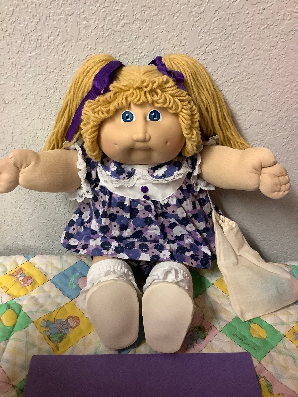 Pretty Vintage Cabbage Patch Kid Head Mold 2 popular Butterscotch Hair Blue Eyes