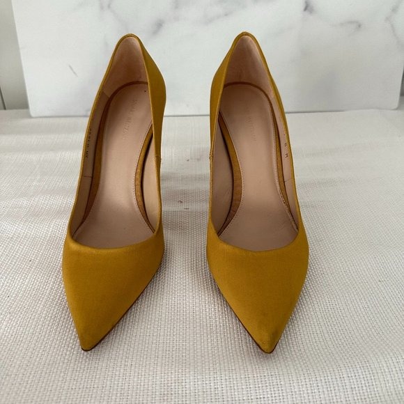 Stuart Weitzman Stuart Pointed-Toe Pumps US 8