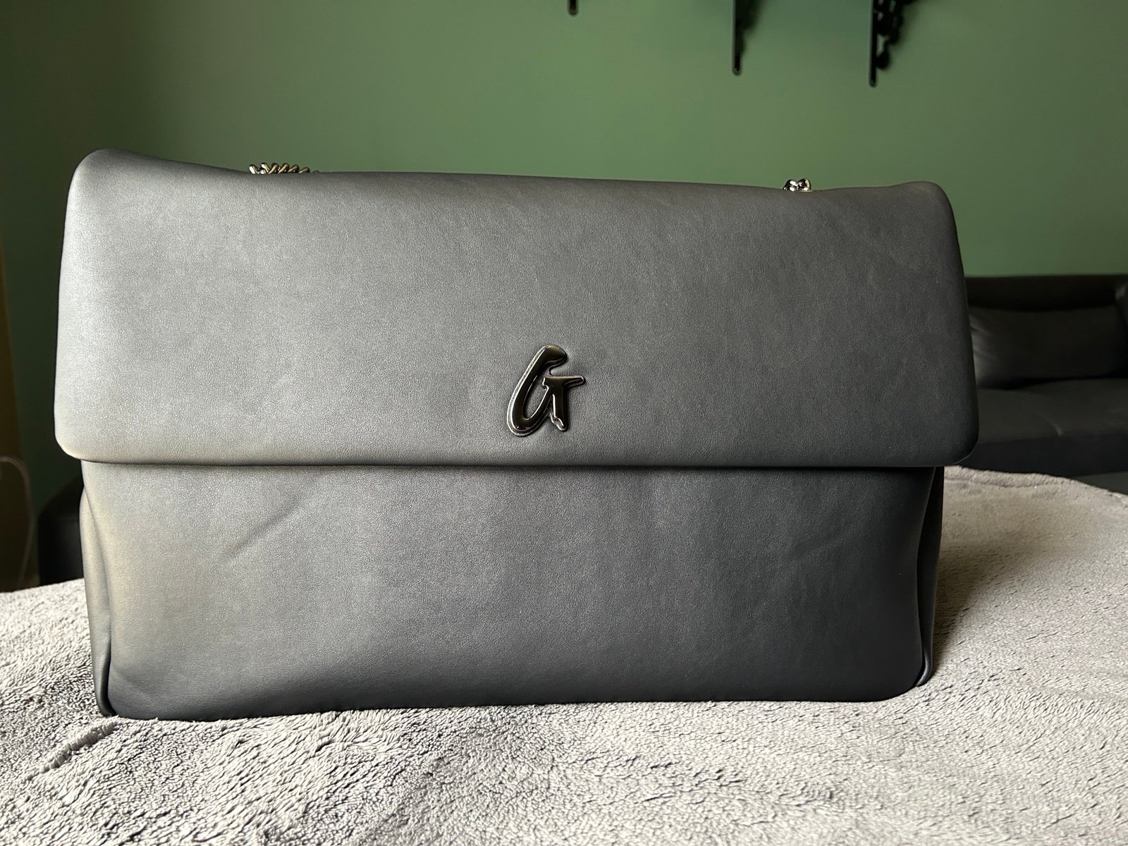 GlamAholic XL Standard Flap Bag