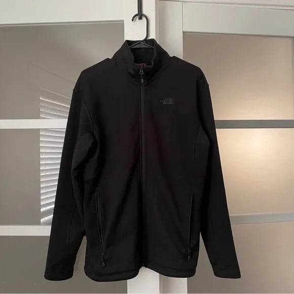 THE NORTH FACE | black zip up with mock neck