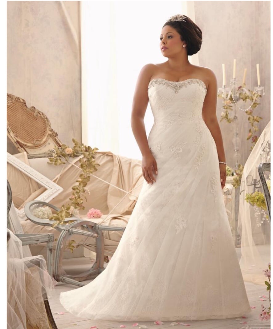 Wedding Dress - Size 22 - Ivory
