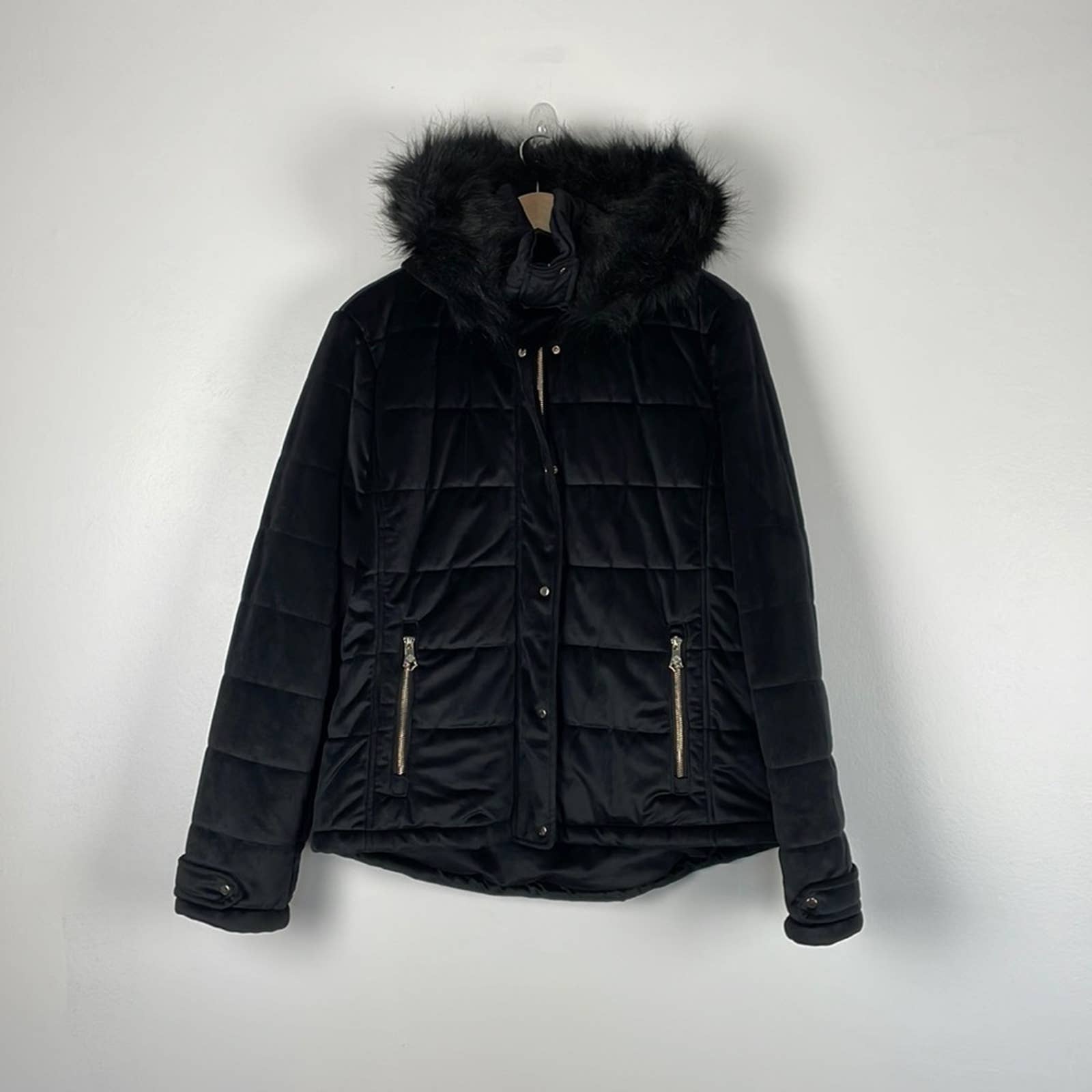 Nanette Lepore black faux fur hood zip snap closure 2 zip pocket puff jacket XL
