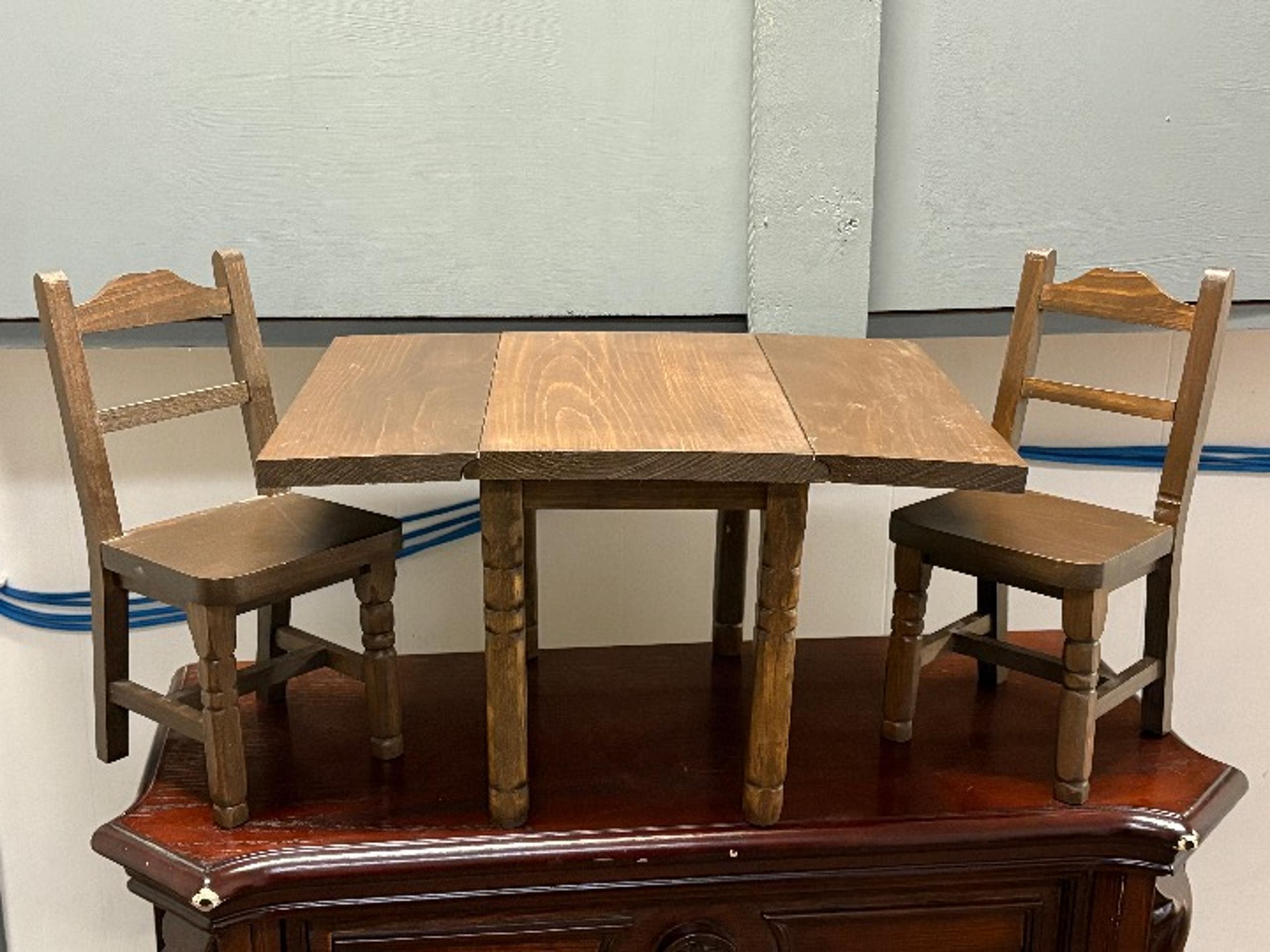 American Girl 18" Doll Retired Molly Drop Leaf Wooden Table and Chairs PC