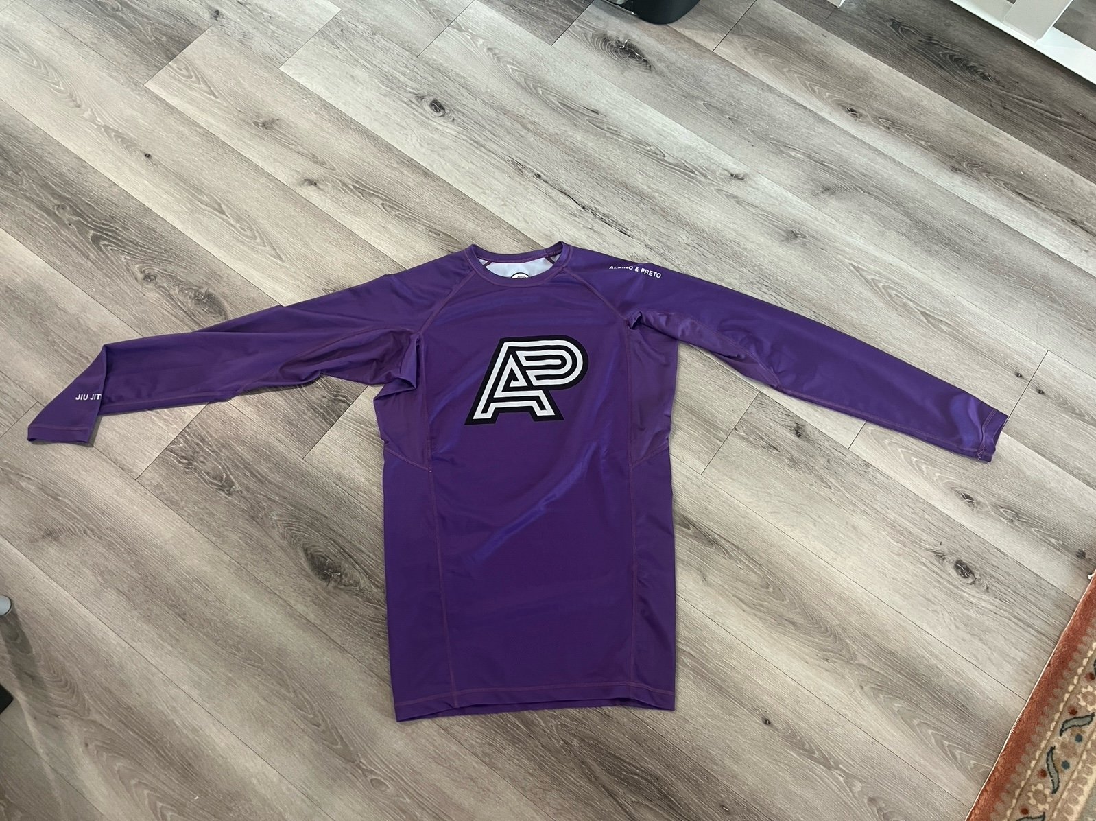 Albino & Preto Ranked Purple Rashguard