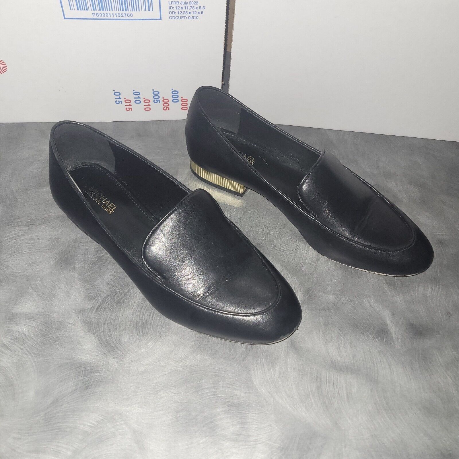 MICHAEL MICHAEL KORS | VALERIE SLIP ON LOAFER | BLACK WITH GOLD HEEL | 6M | EUC
