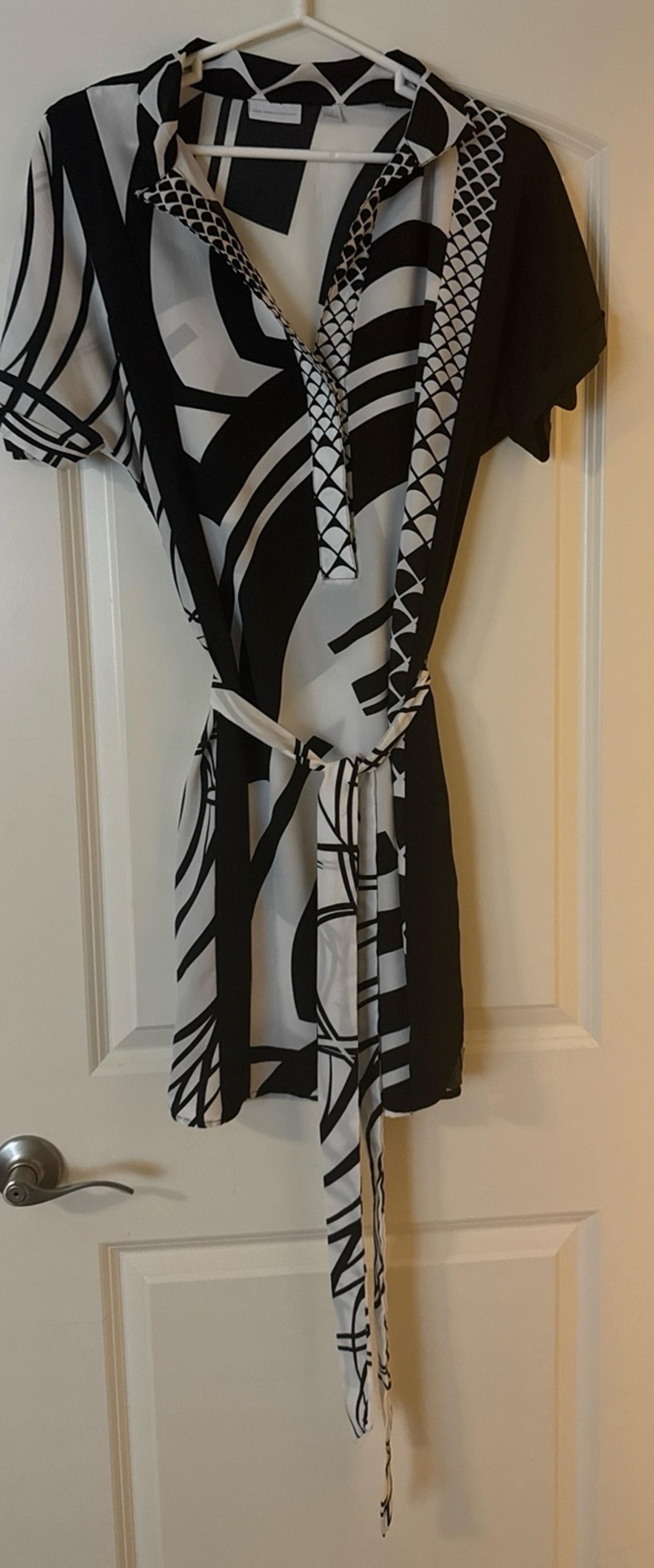 New York & Company M Dress