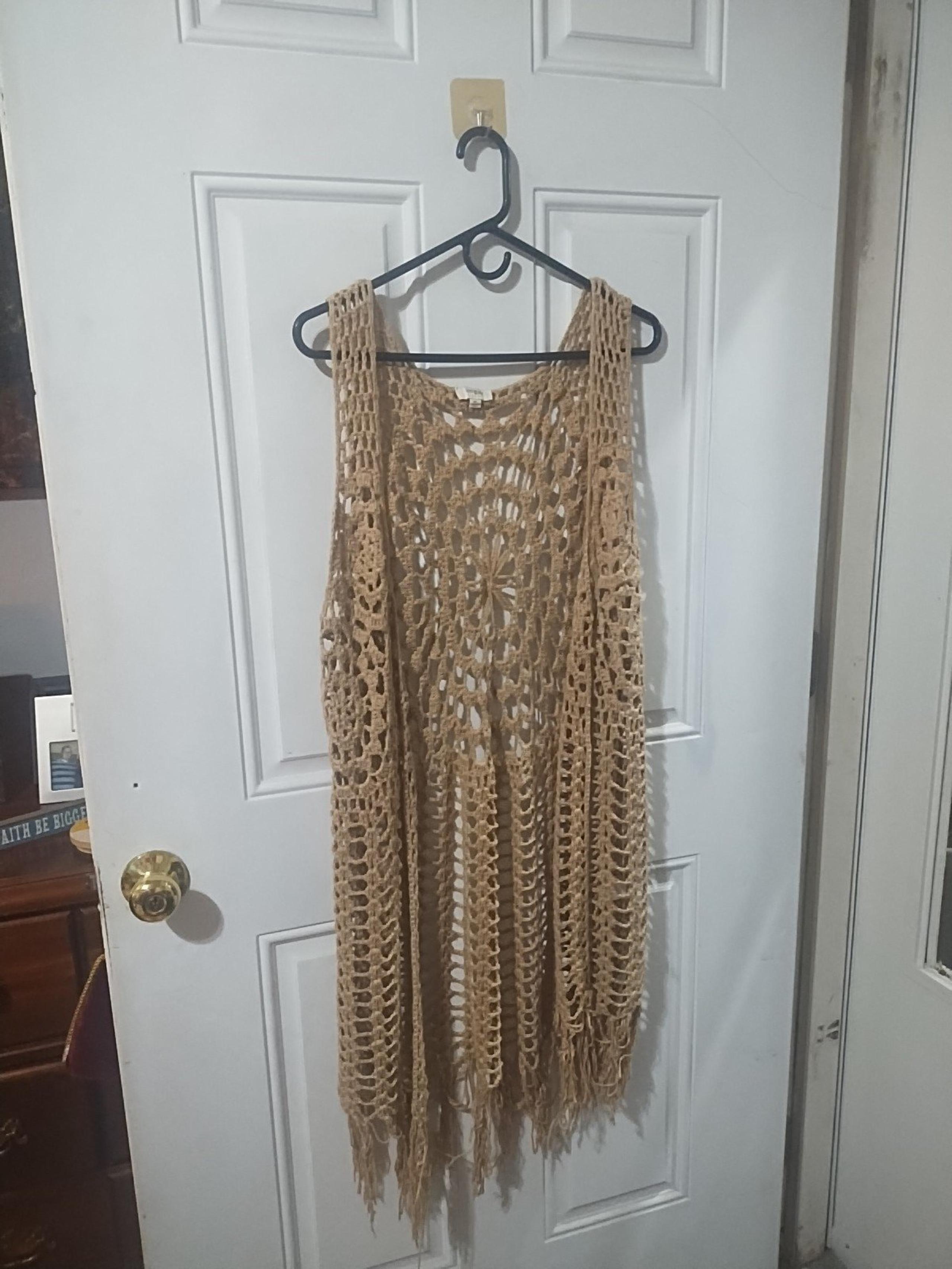 Women's beige crochet vest by umgee medium