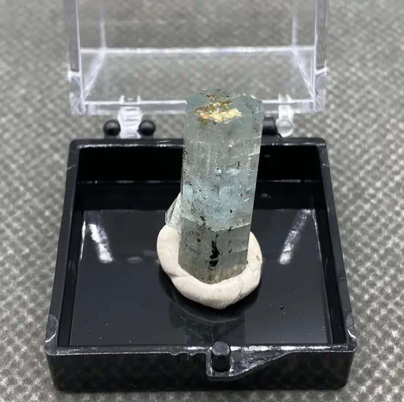 Natural Aquamarine Mineral Specimen, Aquamarine Crystal