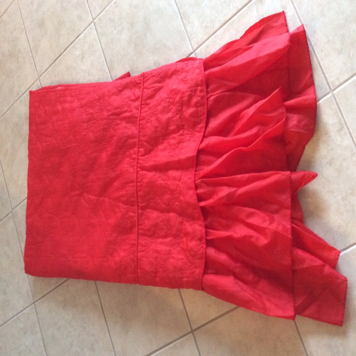 VTG RED QUILTED TWIN BEDSPREAD