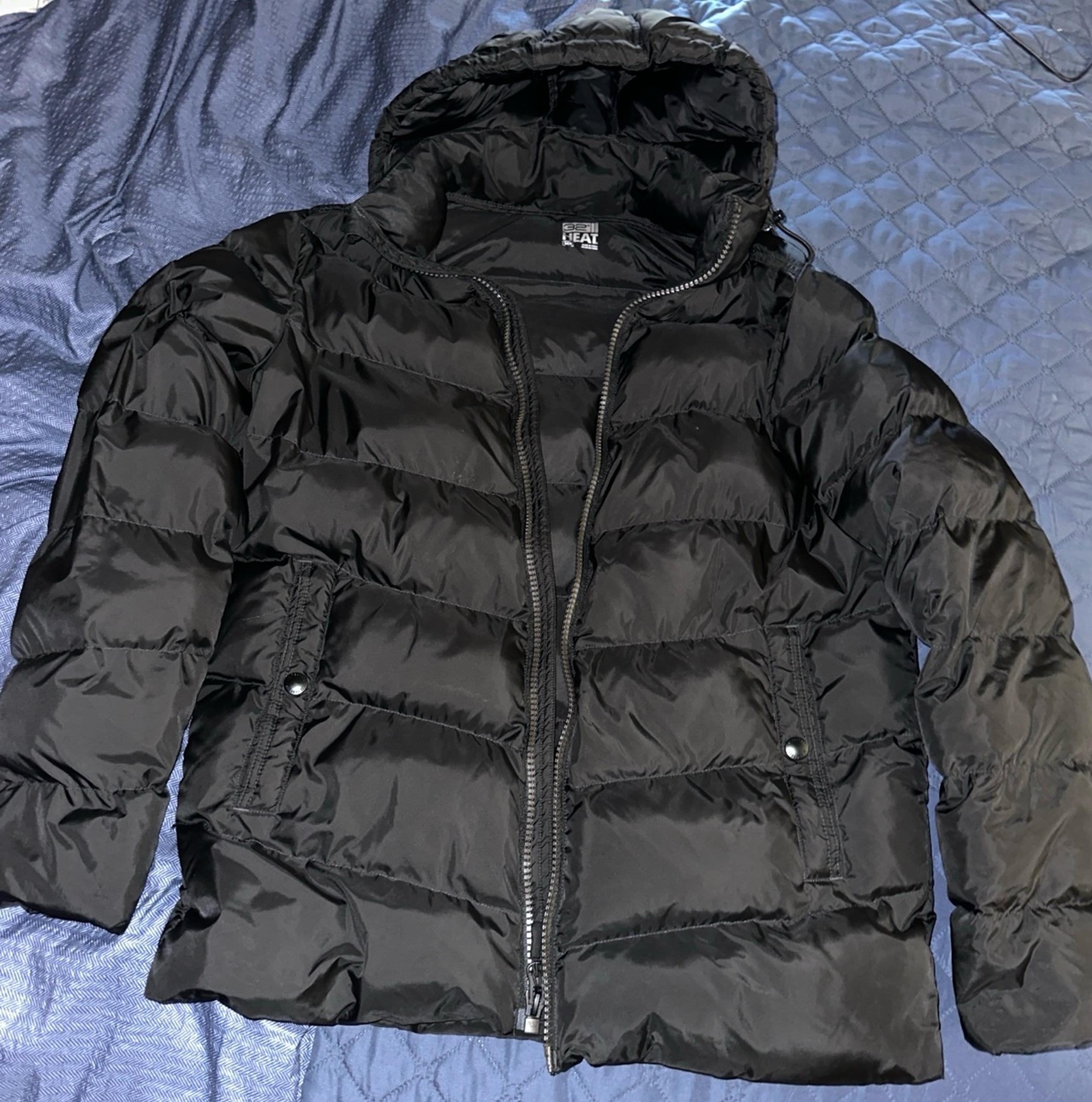 FINAL CHANCE MEN'S MICROLUX HEAVY POLY-FILL BLACK PUFFER JACKET
