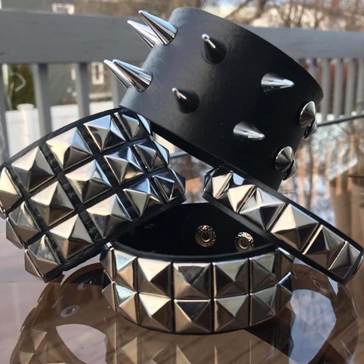 4 pcs Gothic PU leather Studded Spike Punk bracelets ,  Grunge wristbands