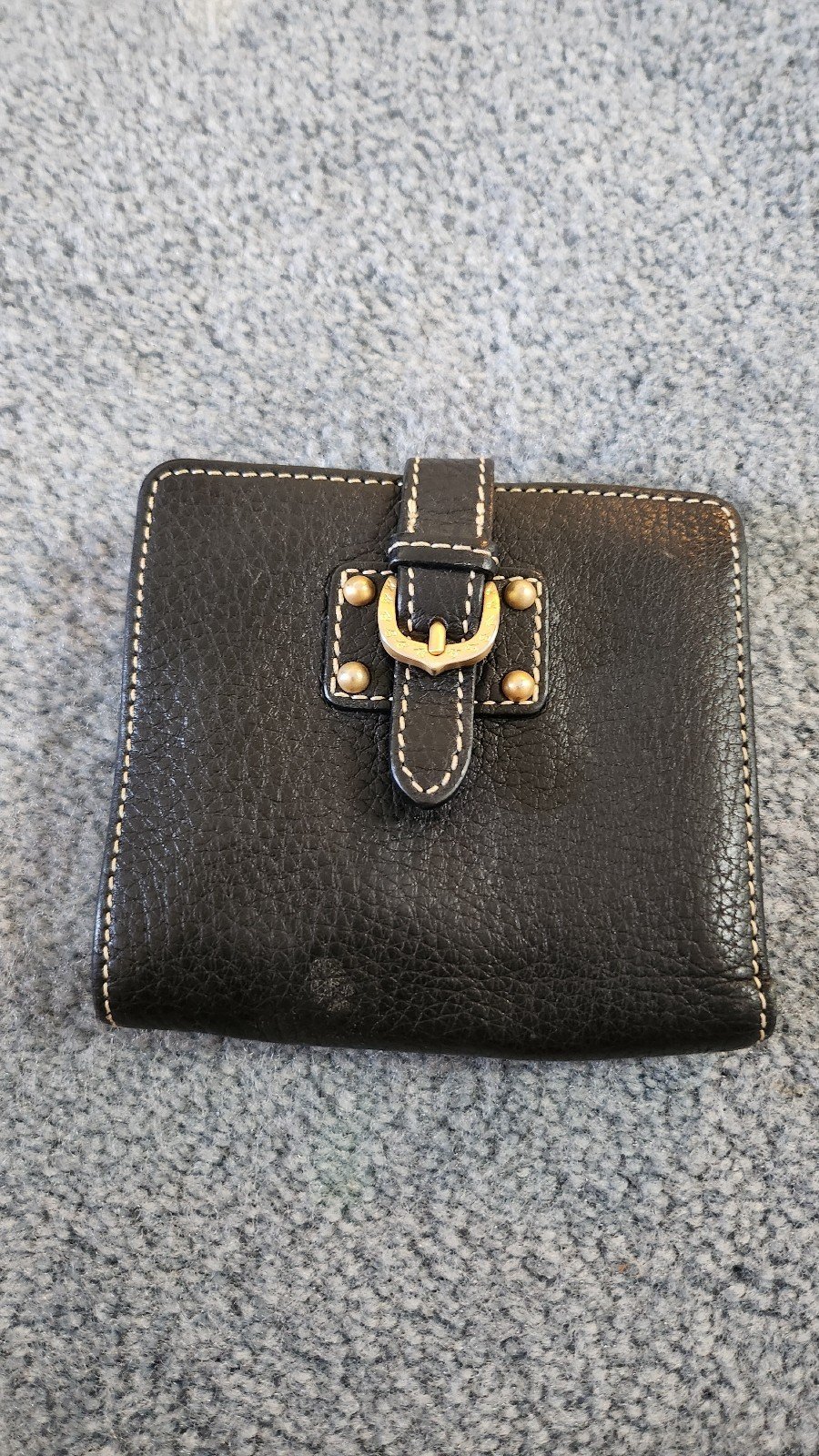 DOONEY & BURKE black leather wallet