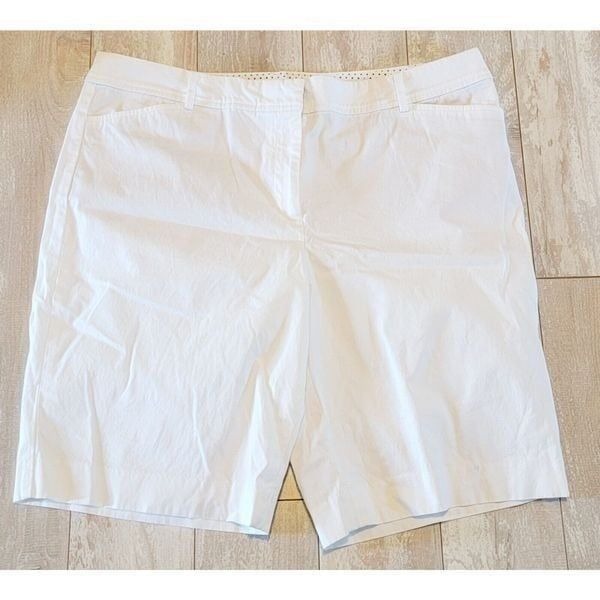 Talbots 14 Shorts Women's White Perfect Short Chino Pockets Button Hook Zip