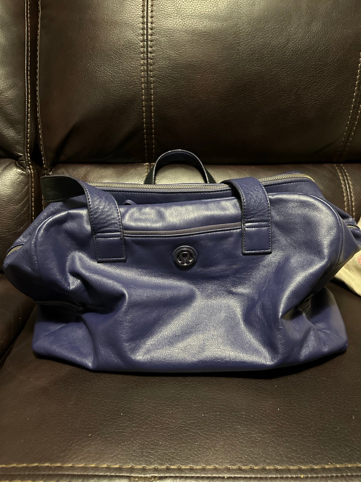 Lululemon gym bag plum