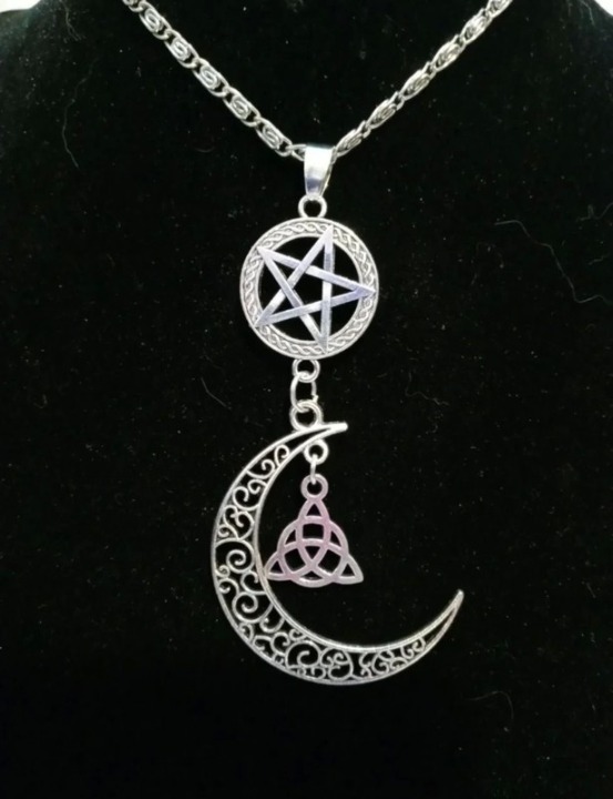 moon pentagram necklace stylish