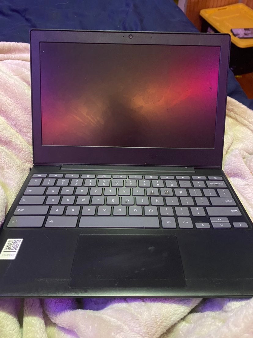 Lenovo 100e Chromebook in Black