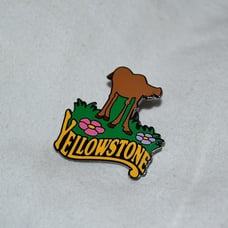 Yellowstone National Park Moose Lapel Pin Badge rare Vintage w5a1
