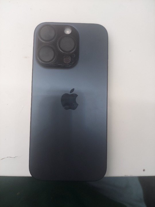 iphone 15 pro unlocked