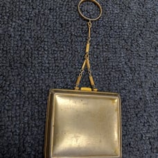Vintage LaMode compact makeup case chain tassel