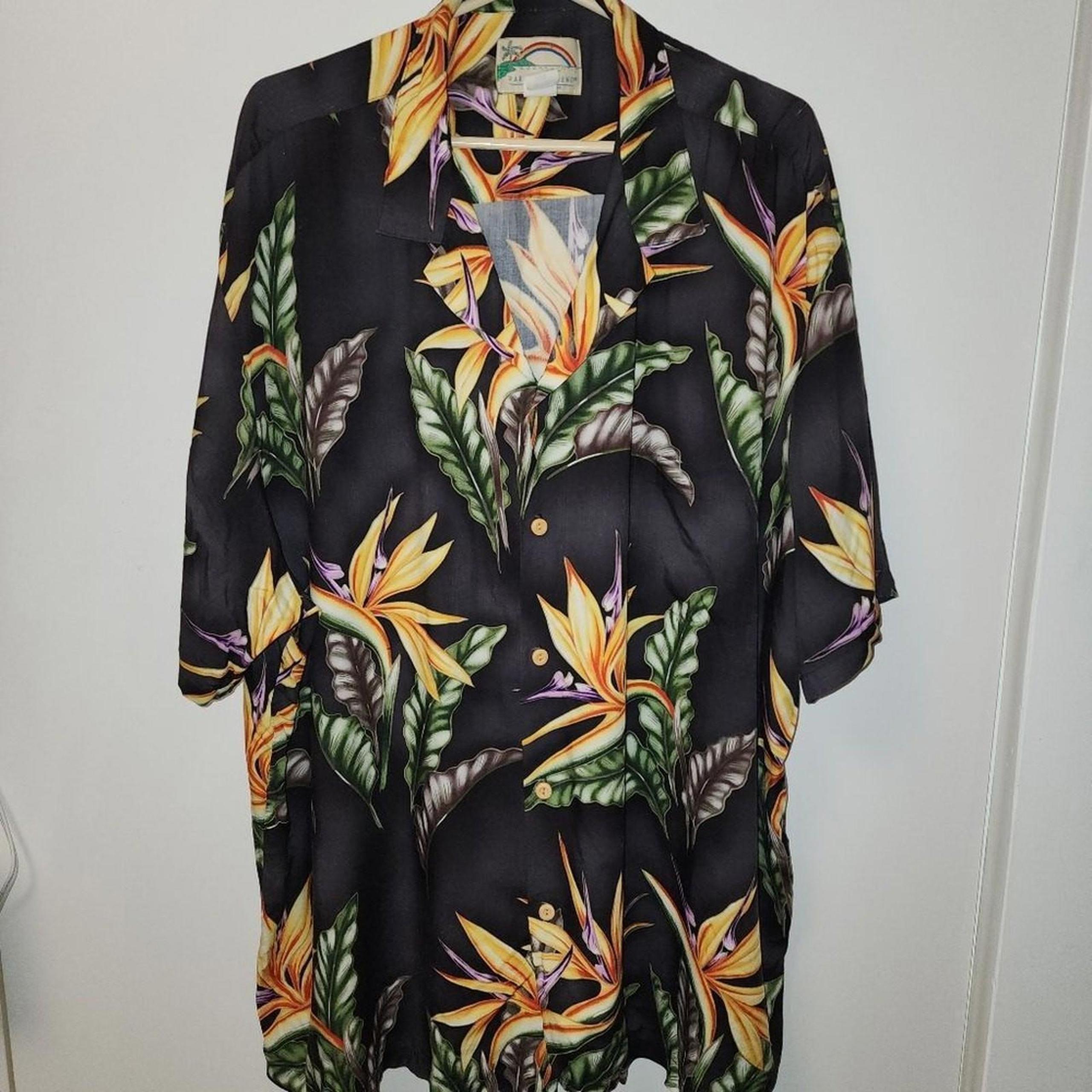 Vintage Paradise found mens Hawaiian short sleeve button down shirt sz3XL beach