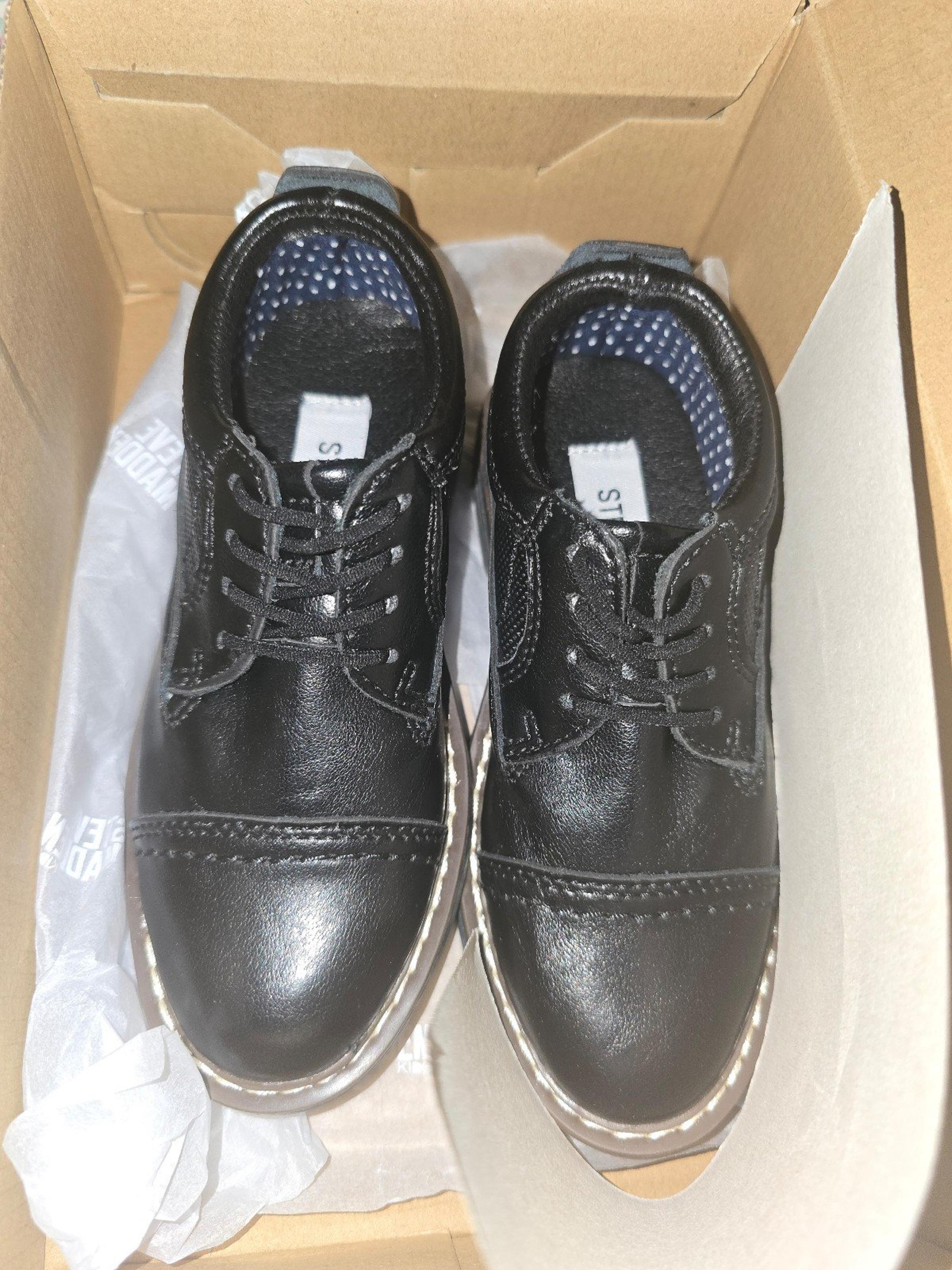 NEW in box Steve Madden little boys dress shoes