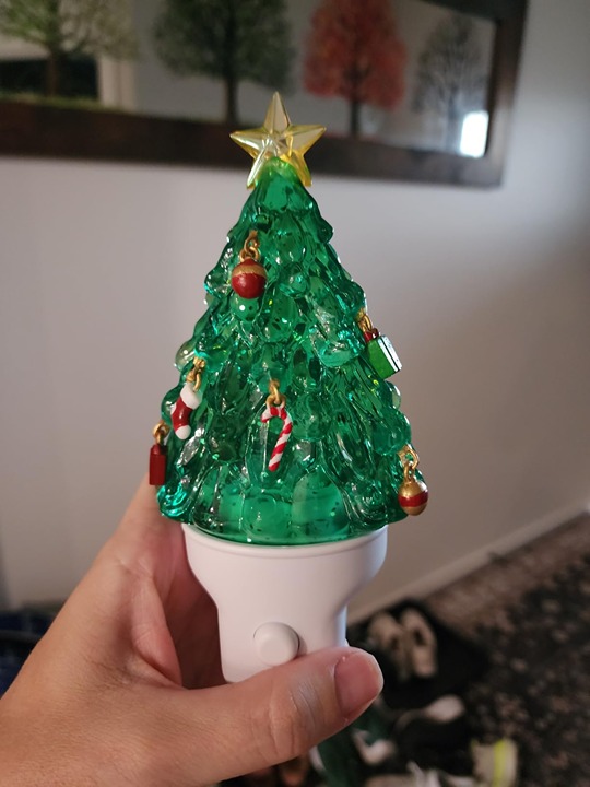 Christmas Tree Night Light with Swirling Glitter 3.2 x3.2 x6.5 inch Green