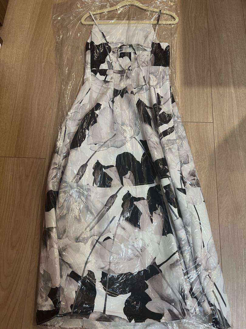 Las Flores Cami Dress by herlipto