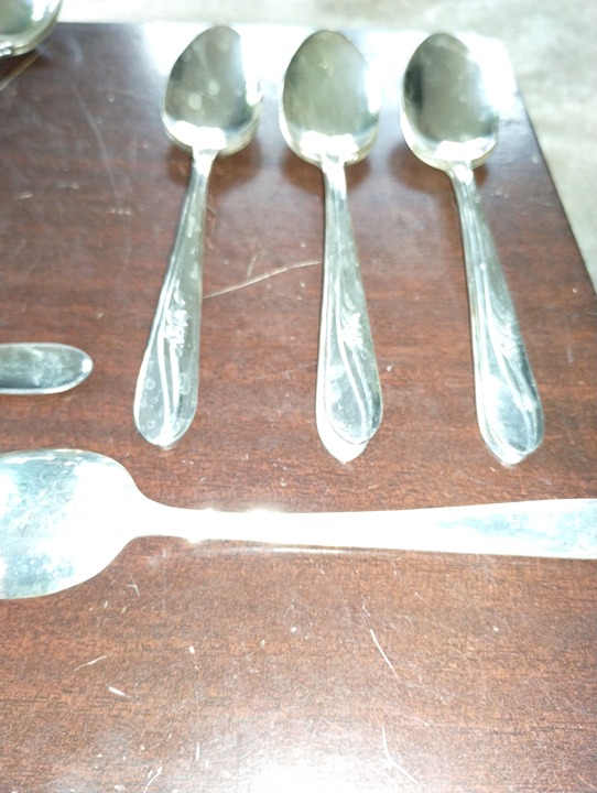 H & T Mfg. Co Silverware