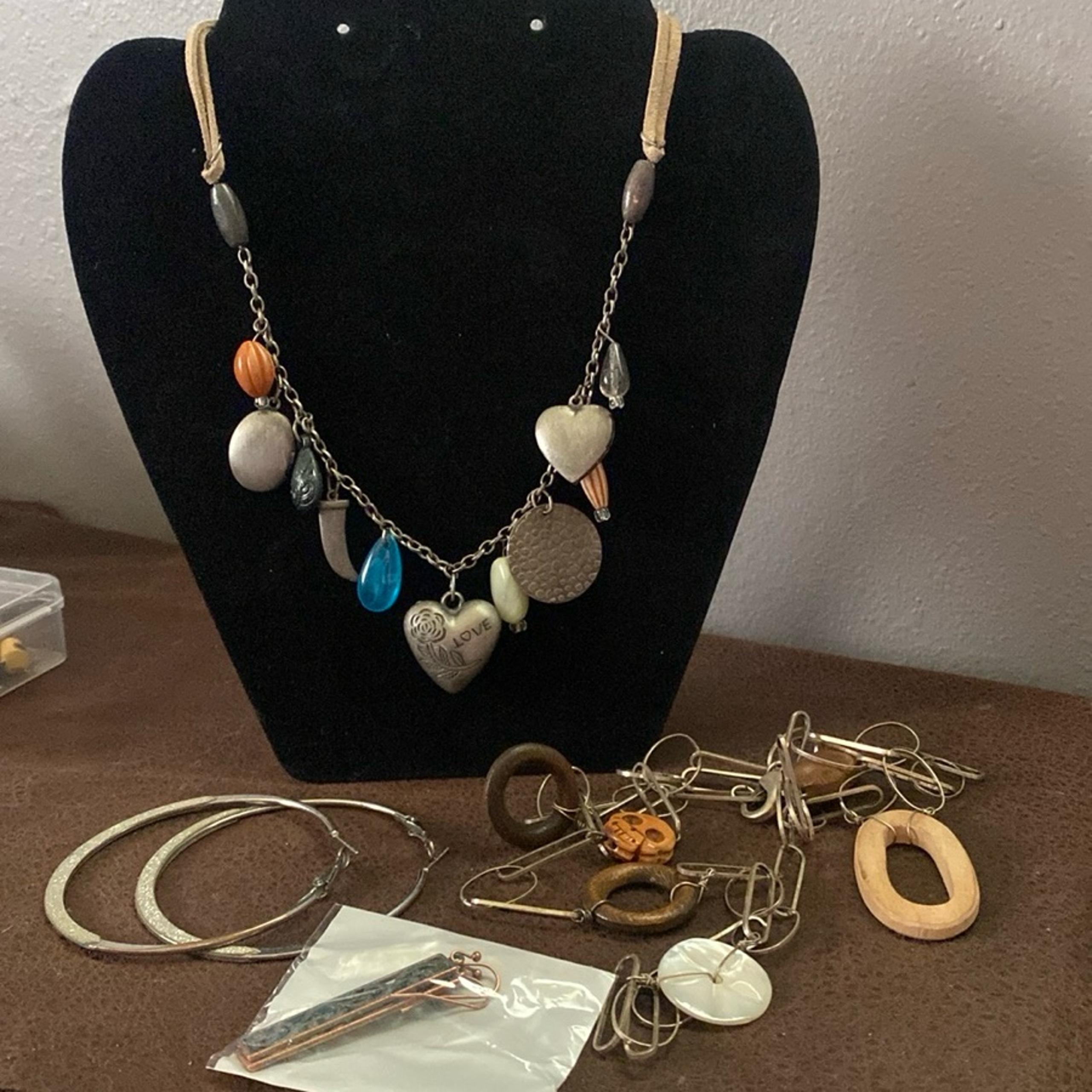 2 silver tone necklaces with Wood and colored beads & 2 earrings Jewelry Lot #AE
