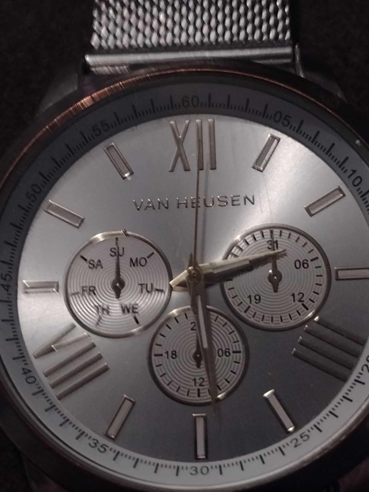 van heusen watch VAN251RO