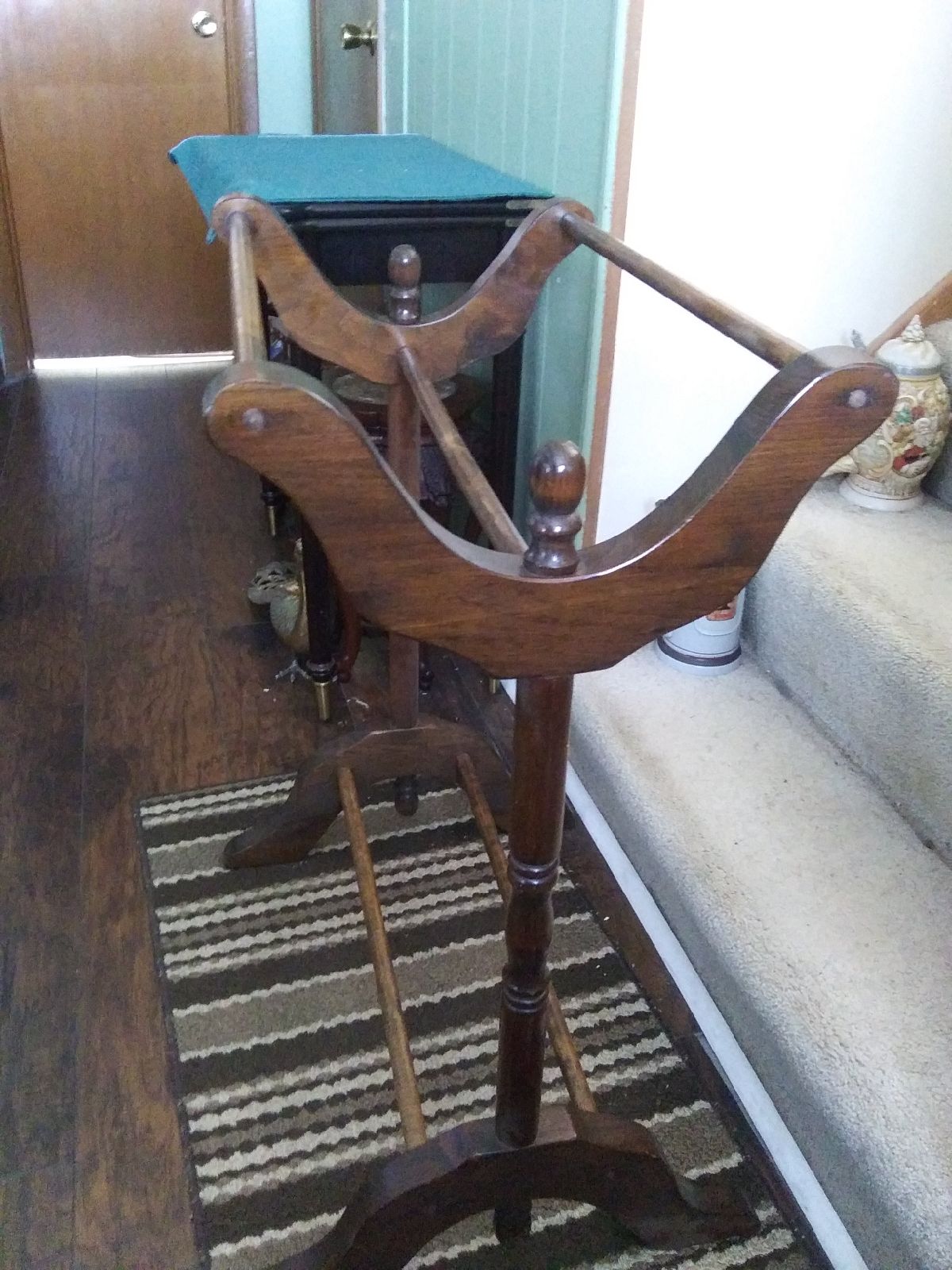 Clothes hanger