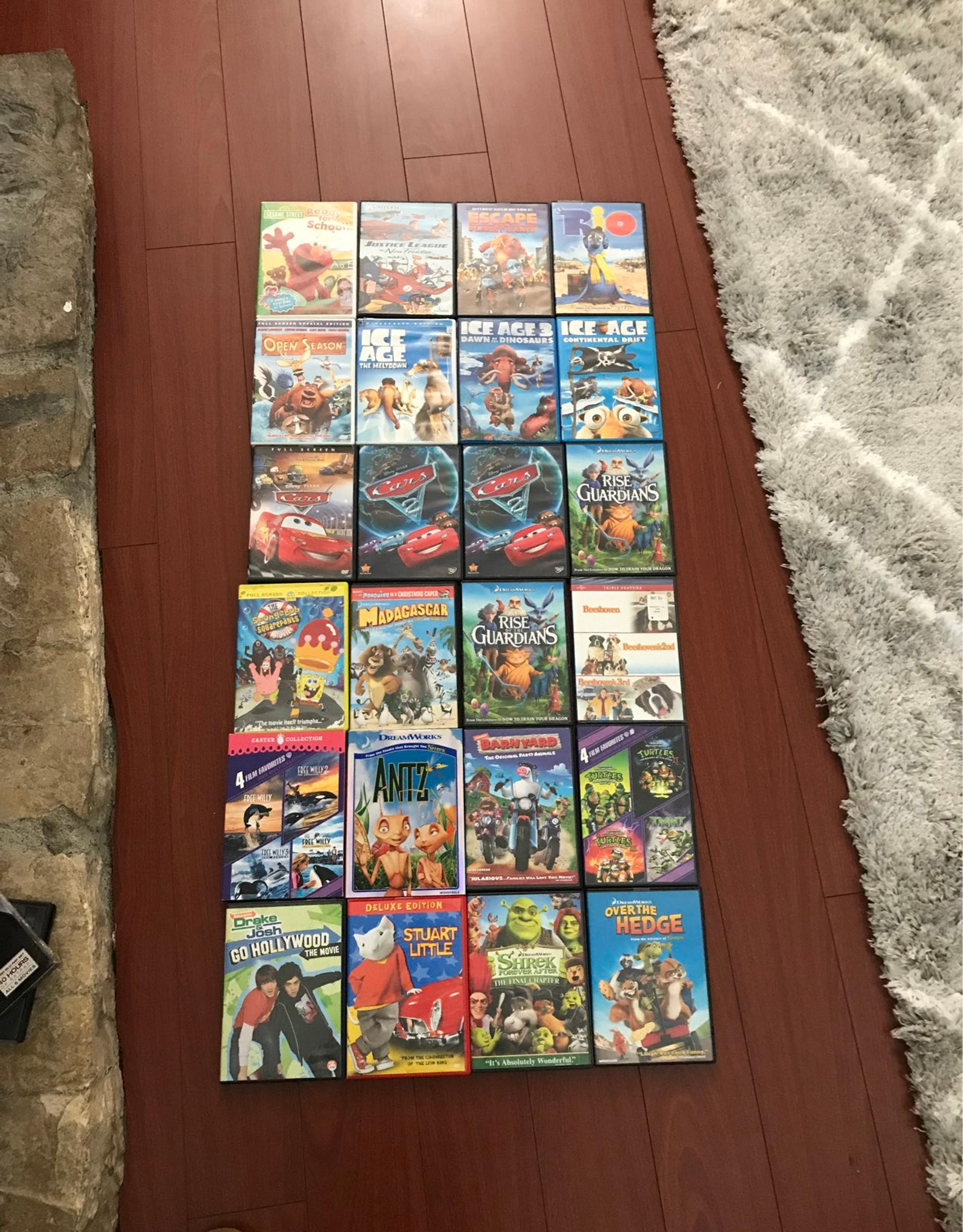 A lot of movies 24 kids movies - Dreamworks Animation