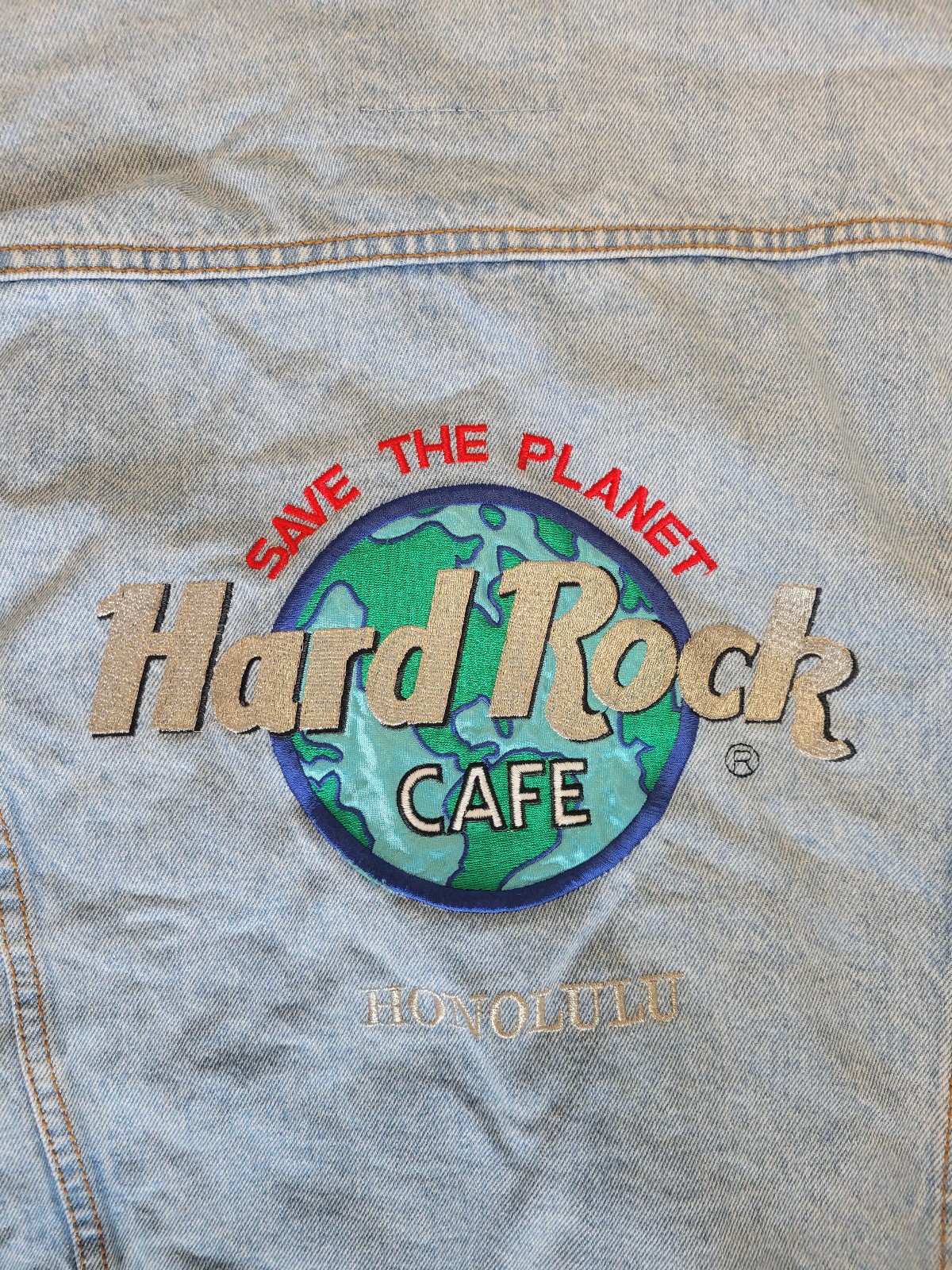 Hard Rock Cafe Honolulu Hawaii Denim Jacket Size Medium Embroidered Logo