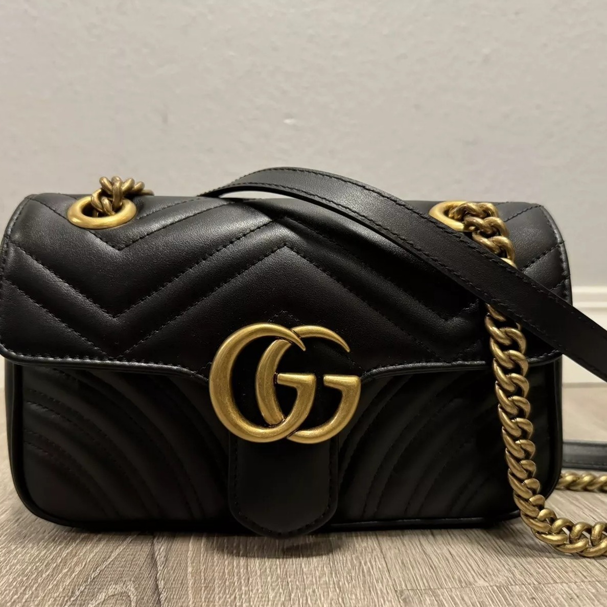 MARMONT SMALL SHOULDER BAG BLACK