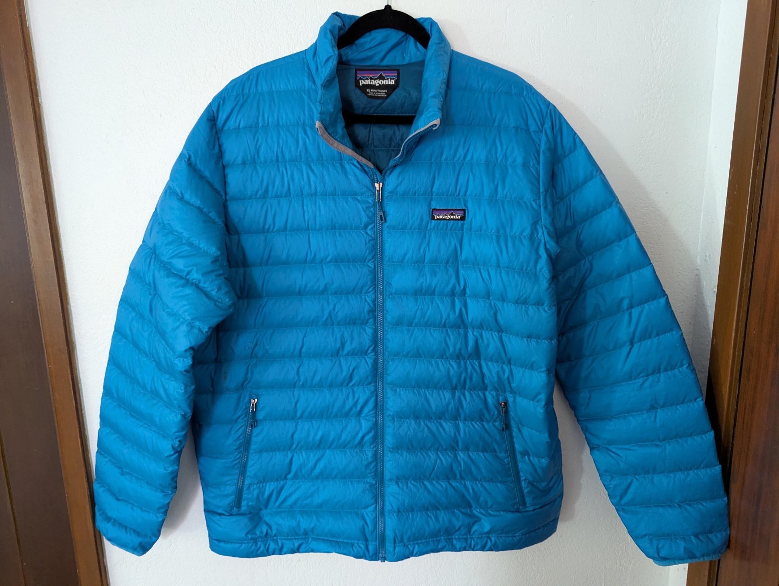 Patagonia Down Sweater Jacket Mens XL Blue Full Zip Puffer Small Stains Pre Owne