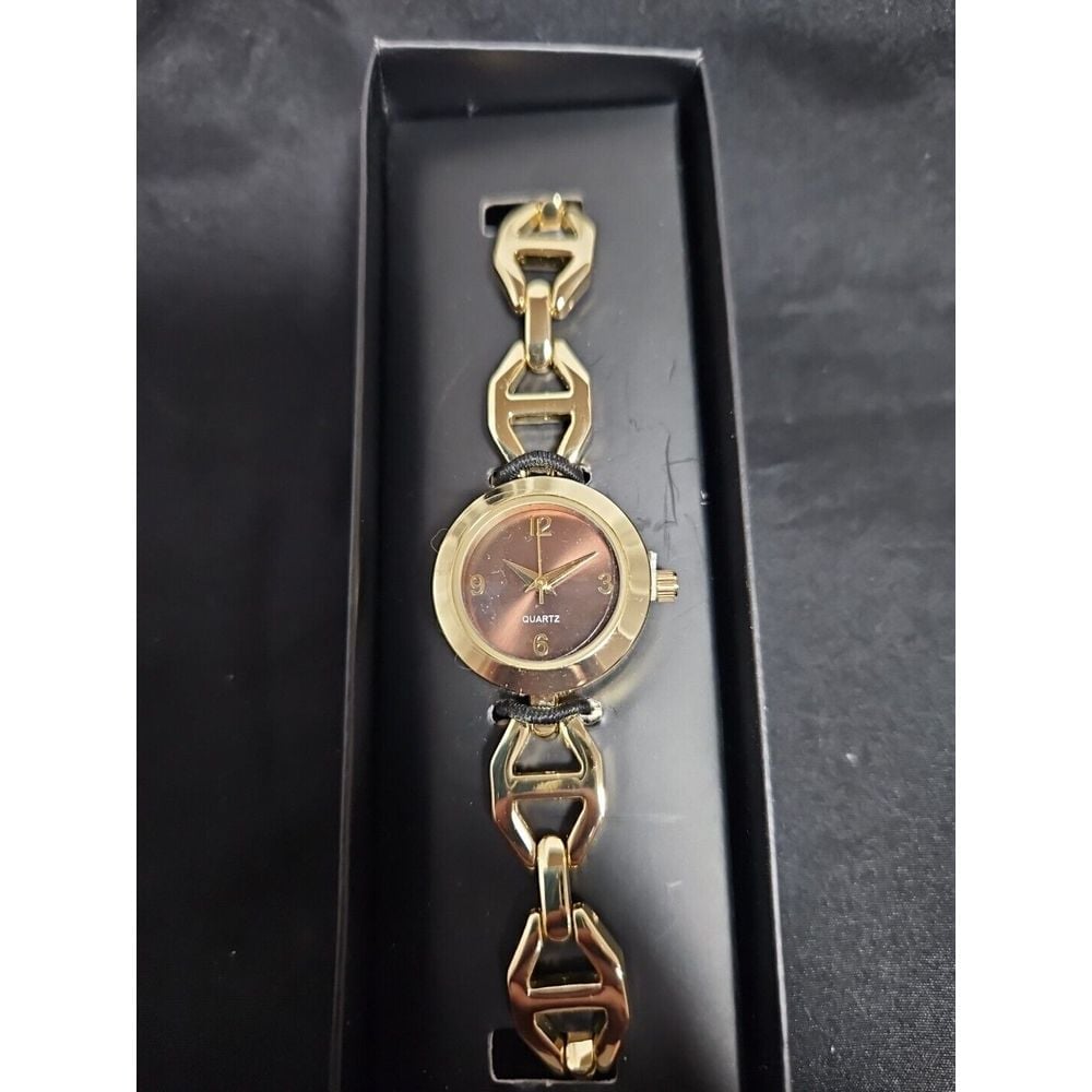 AVON LINKED WATCH GOLDTONE Linked Bracelet Goldtone 7 3/4 L - New