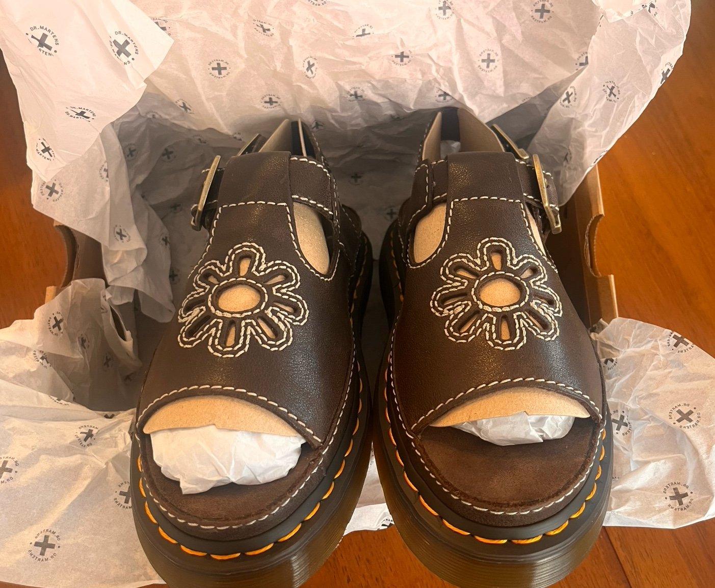 Dr. Martens Dunnet Flower Sandals 8 Brown